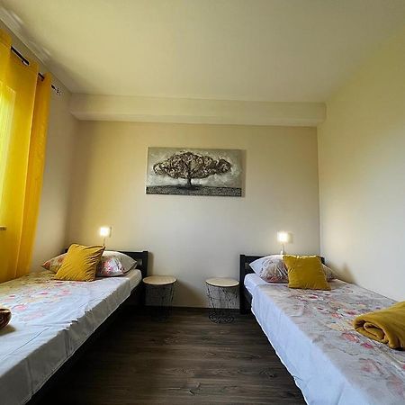 Pomerino Apartmans ภายนอก รูปภาพ