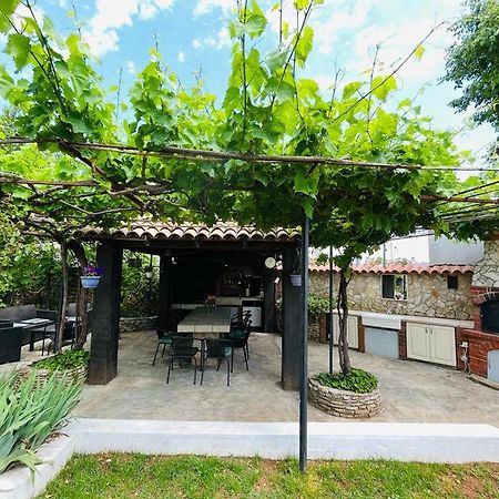 Pomerino Apartmans ภายนอก รูปภาพ