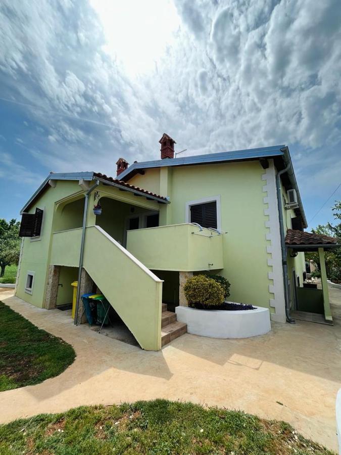 Pomerino Apartmans ภายนอก รูปภาพ