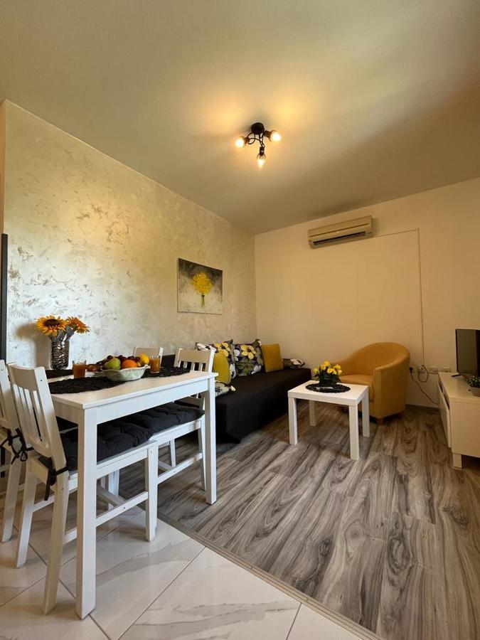 Pomerino Apartmans ภายนอก รูปภาพ